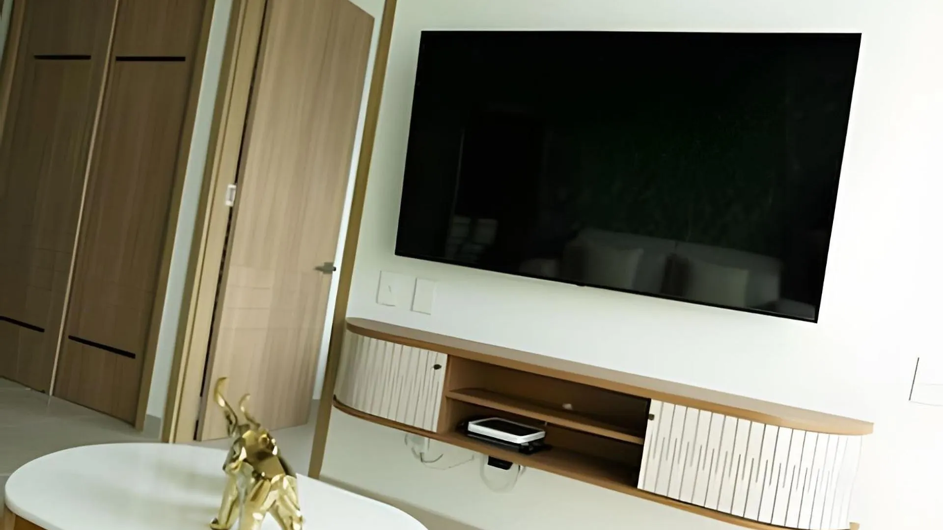 Apartamento Con Jacuzzi En Baia Kristal Cartagena 0*,