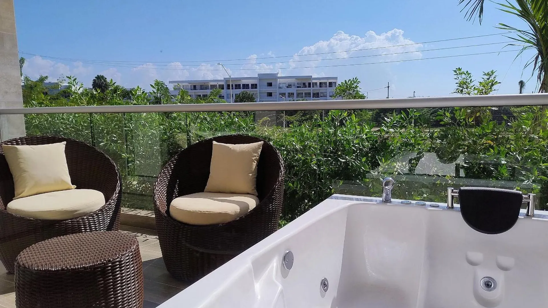 Apartamento Con Jacuzzi En Baia Kristal Cartagena Lejlighed