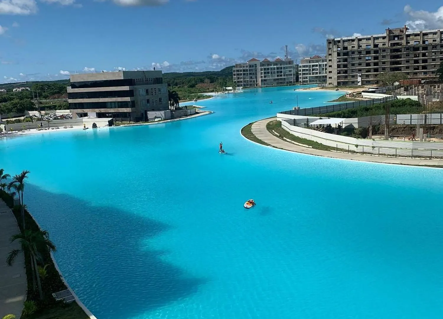 Apartamento Con Jacuzzi En Baia Kristal Cartagena